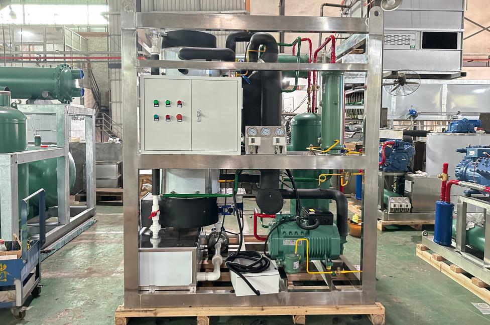 F&aacute;brica de hielo industrial AYMKALT